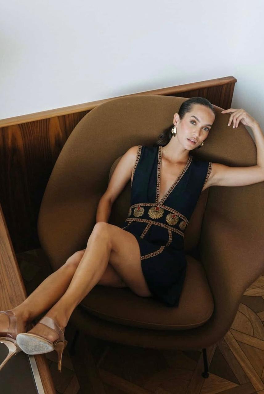 Ensemble off white