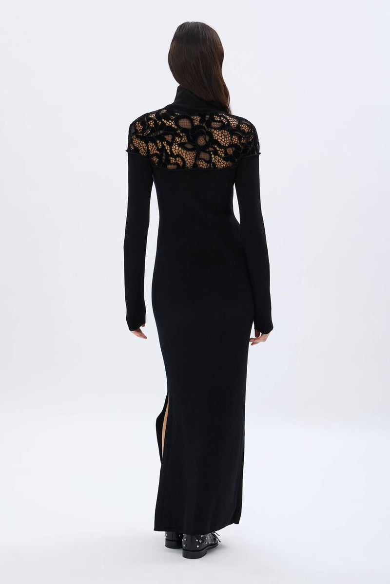 Robe en dentelle noire