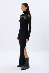 Robe en dentelle noire